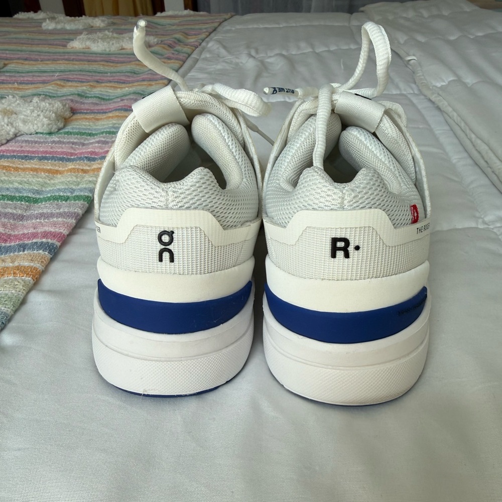 ON Cloud The Roger women’s size 6 - Picture 2 of 10